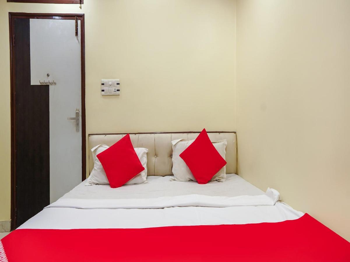 Oyo 75627 New Ankit Guest house 3*